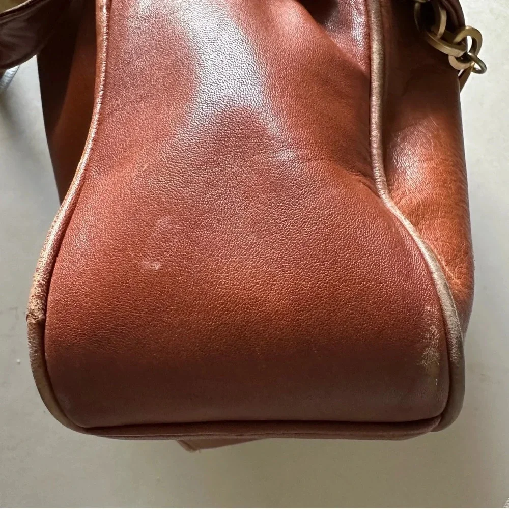 Vintage Leather Americana Crossbody Women’s Purse Classic Neutral